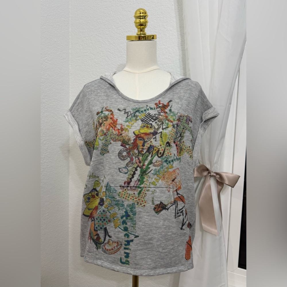 Inoah Sleeveless Hoodie Art to Wear Graphic Gray Made In USA - Size Small EUC